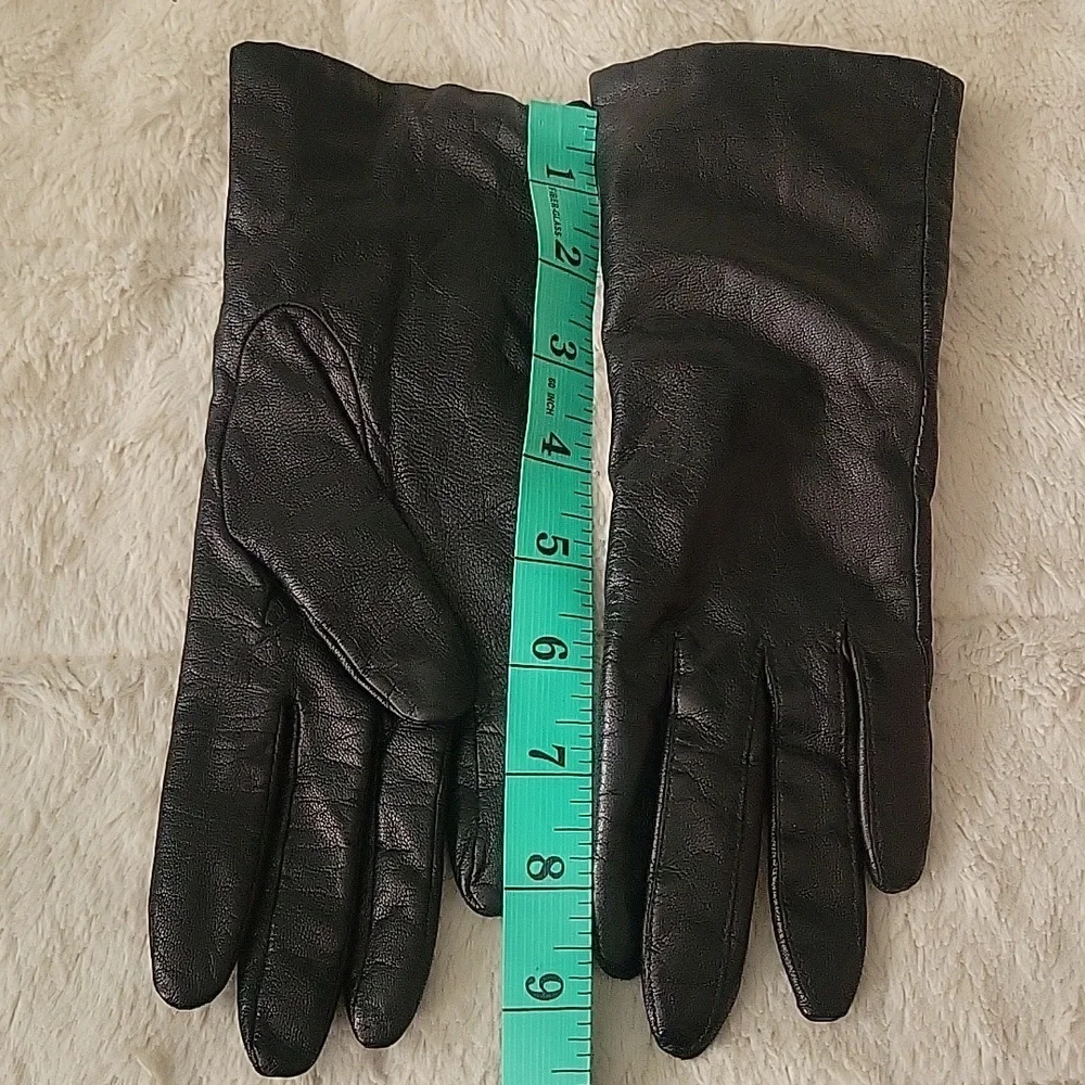 Fowes Leather women's gloves Size 7 Solf Leather Black